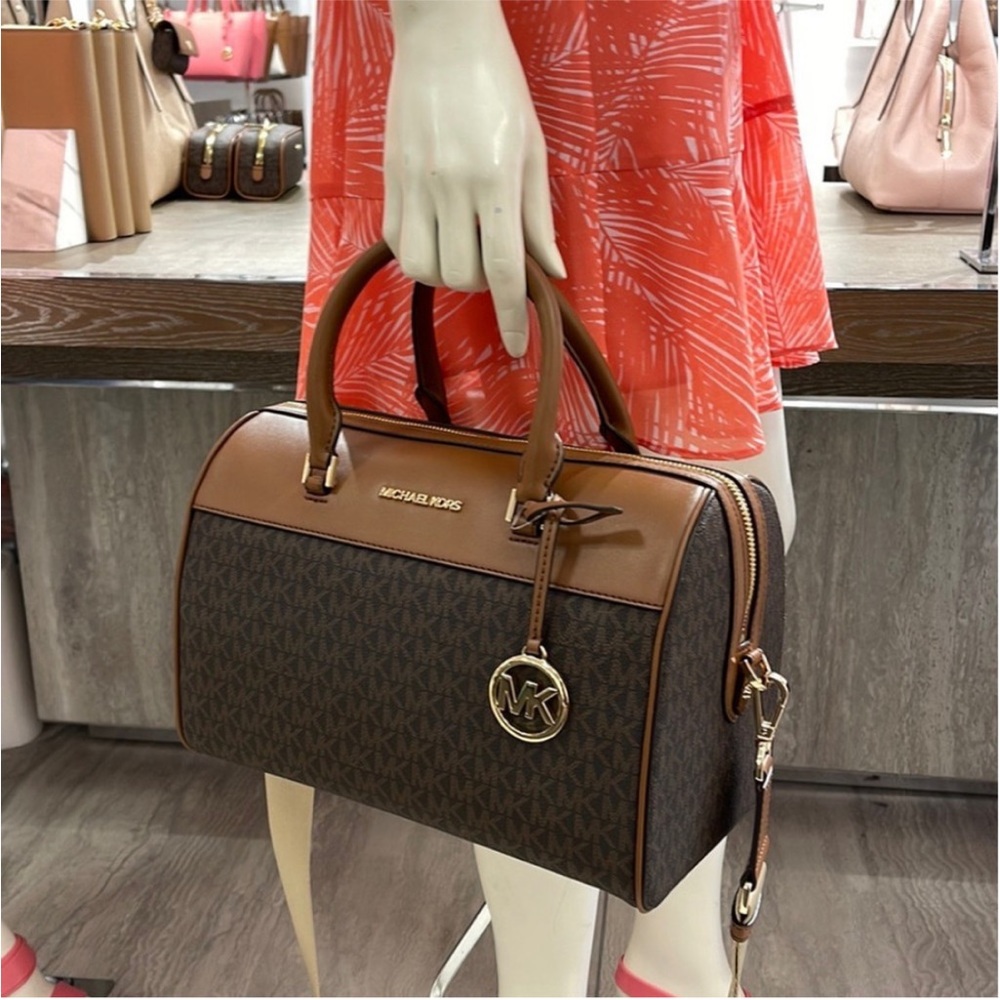Michael Kors Medium Duffel  Travel Satchel - Leather/Coated - Picture 2 of 13